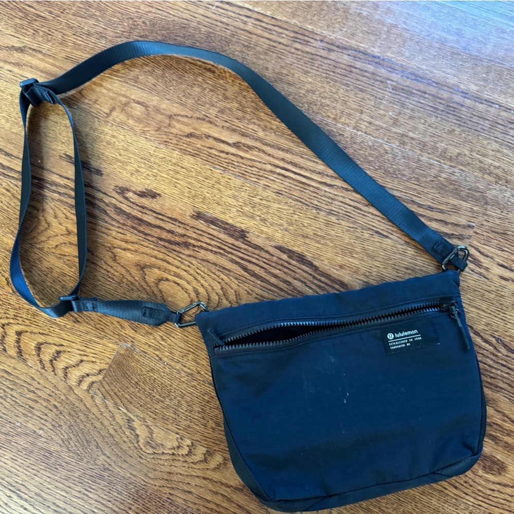 lululemon athletica Black Messenger Bag